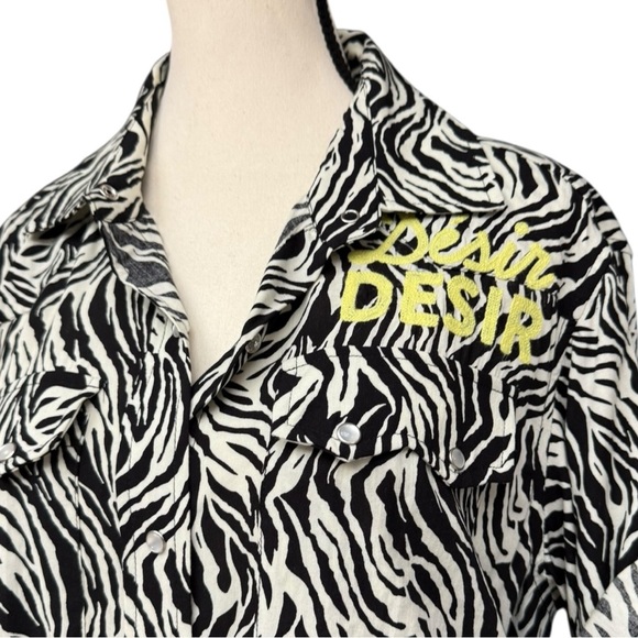 Free People x Sandrine Rose Zebra Print Short Sleeve Shirt S, Pearl Snap NWOT - Picture 1 of 10